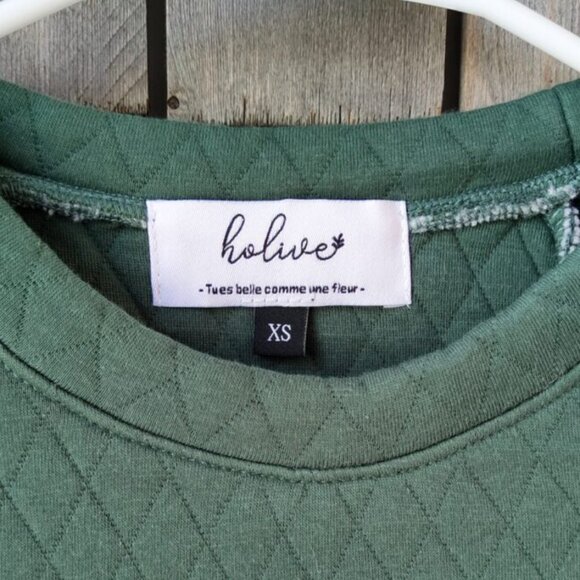 Green crewneck (New) - Picture 2 of 3